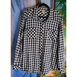 Faded Glory - Black & White Checkered Button Down Shirt